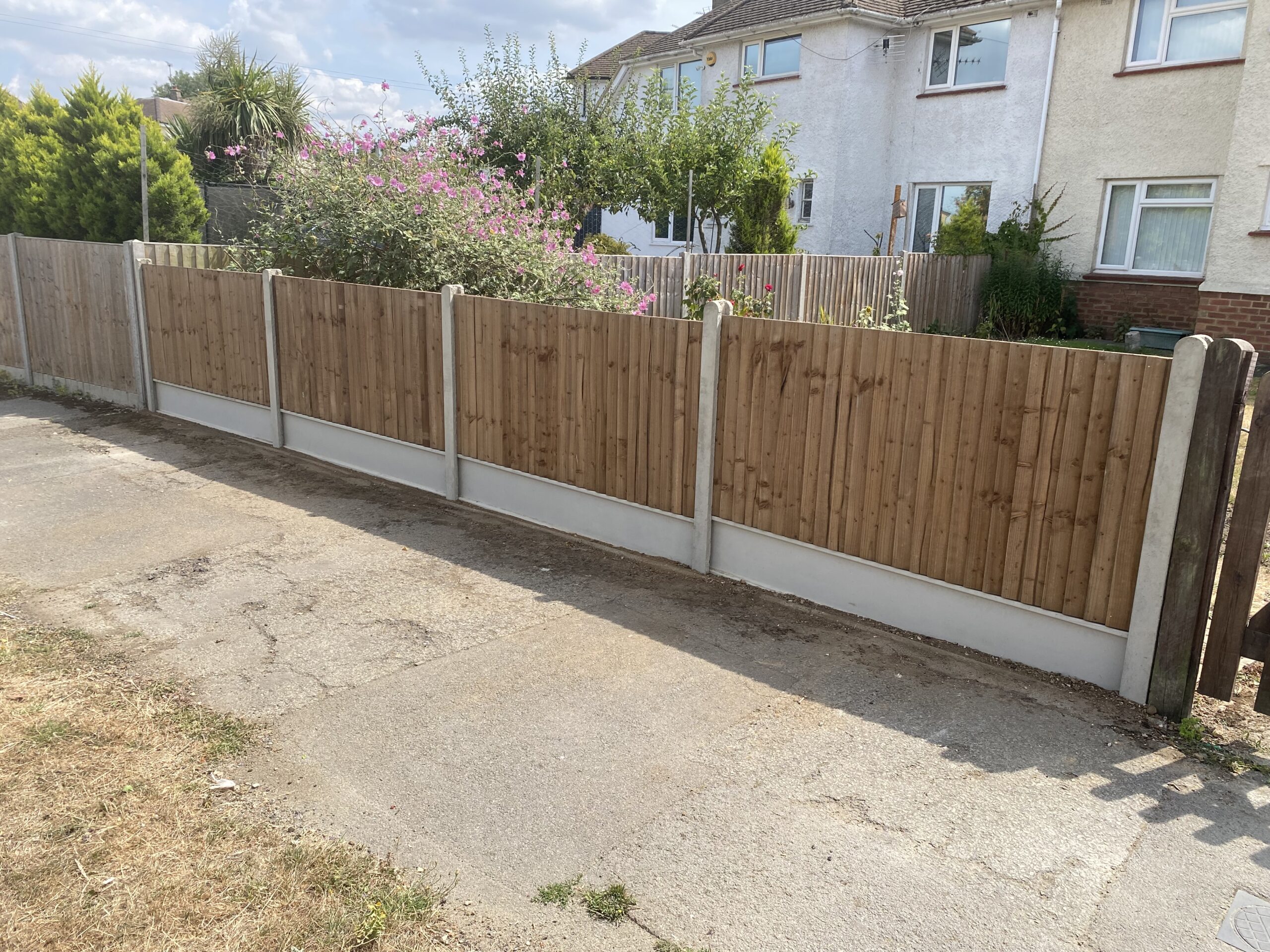 4ft Fencing in front garden, closed board panels, concrete post and gravel boards